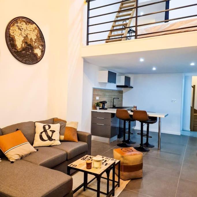 Ferienwohnung Grand Loft Avec Terrasse Privee Saint-Etienne  Exterior foto